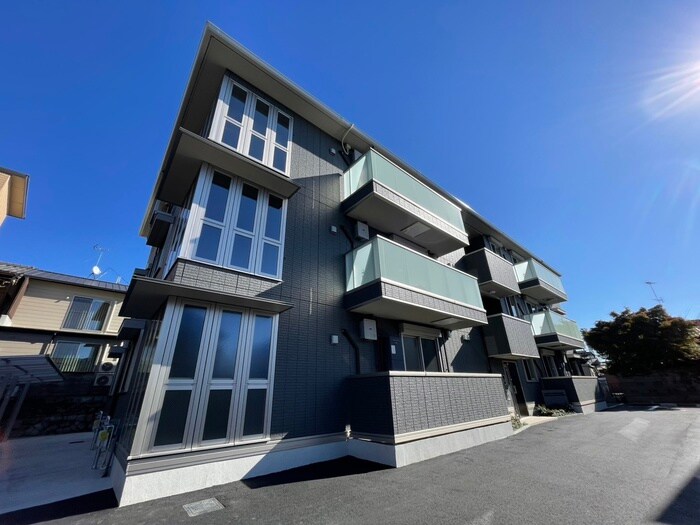 ルーセント伏見稲荷の物件外観写真