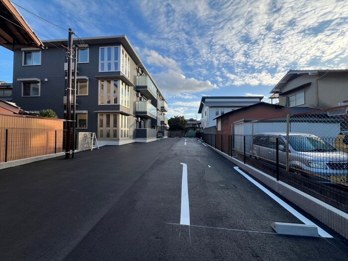 ルーセント伏見稲荷の物件外観写真