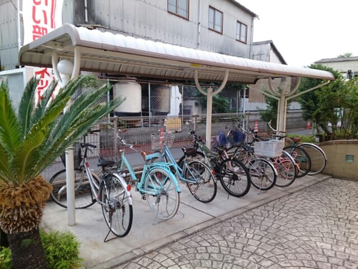 メゾン・ベル・カルムⅠの物件外観写真