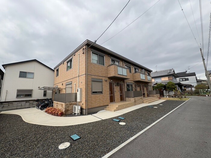 N-VILLAGEたかみの物件外観写真