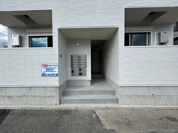 リッチライフ駒ヶ林２の物件外観写真