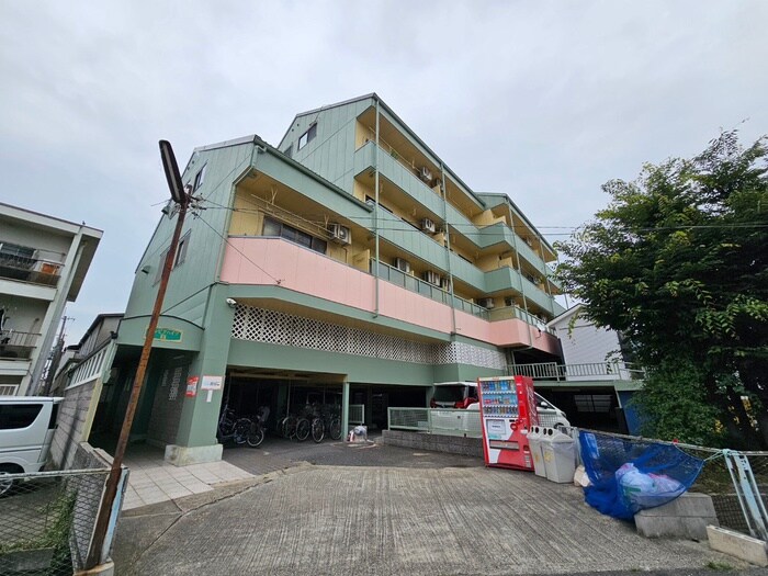 ｻﾝﾋﾟｱﾊｲﾂⅠの物件外観写真