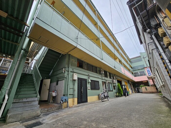 ｻﾝﾋﾟｱﾊｲﾂⅠの物件外観写真