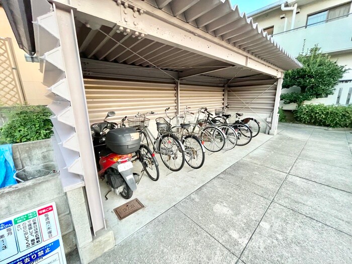 マンション雅２の物件外観写真