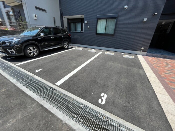 リビングライフ八尾山本の物件外観写真