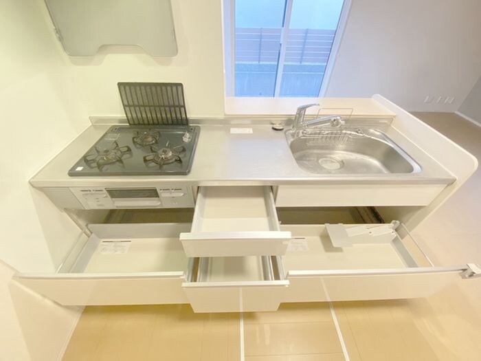 ロイヤルコントラーダの物件内観写真