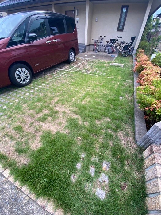 ロイヤルコントラーダの物件外観写真