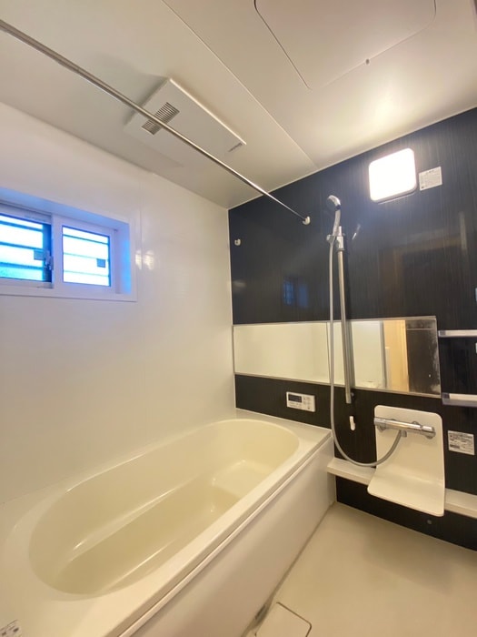 ロイヤルコントラーダの物件内観写真