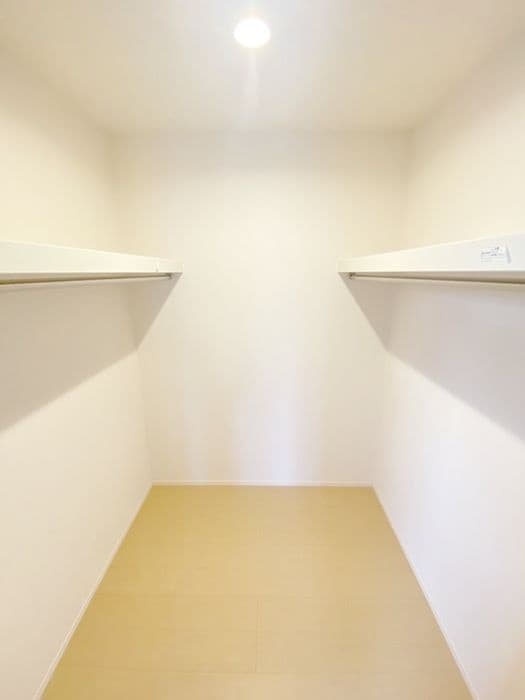 ロイヤルコントラーダの物件内観写真