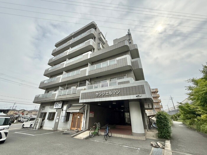 サンジェルマンの物件外観写真