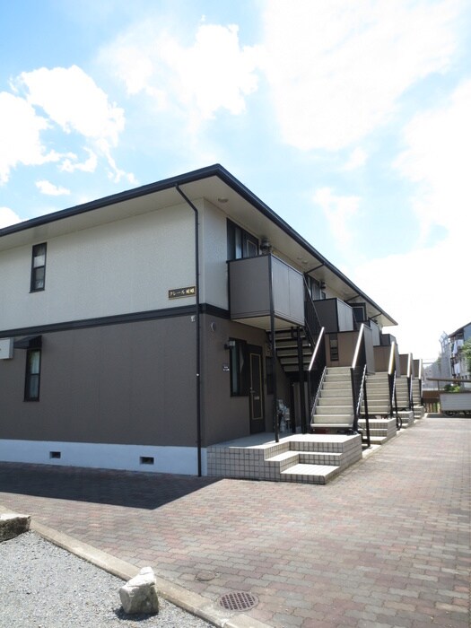 クレ－ル嵯峨の物件外観写真