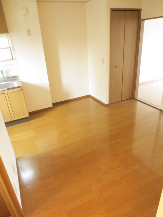 クレ－ル嵯峨の物件内観写真