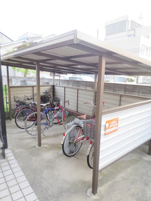 クレ－ル嵯峨の物件外観写真