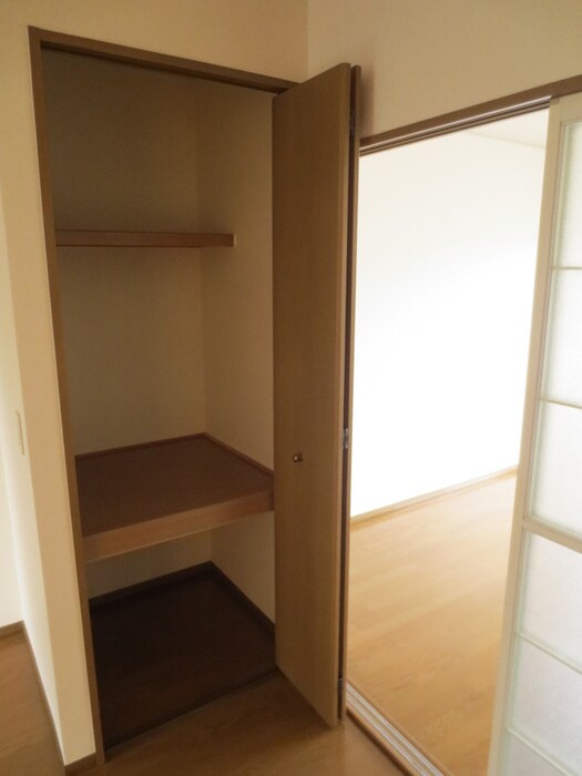 クレ－ル嵯峨の物件内観写真