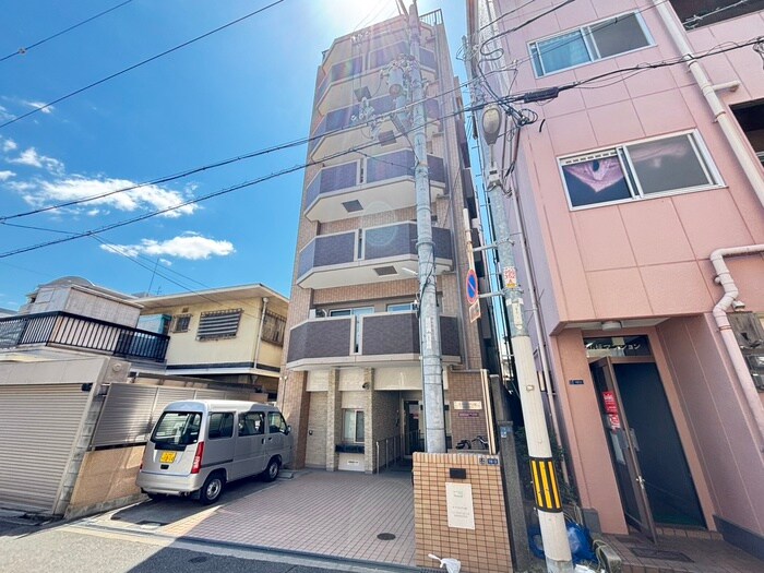 ラ･ファミリア山坂の物件外観写真