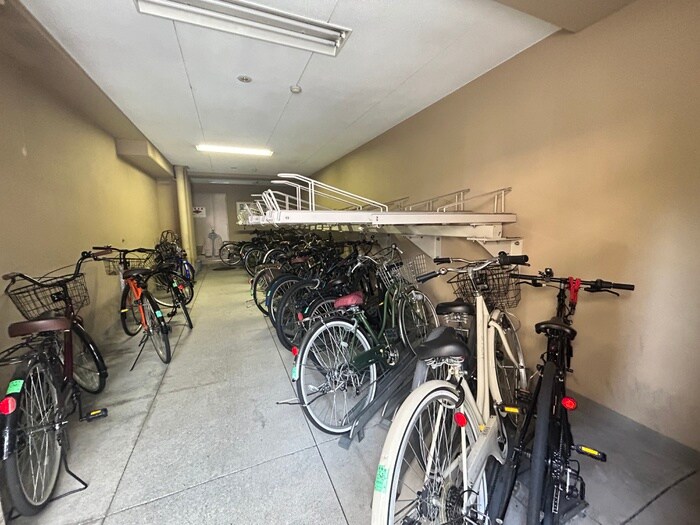 グランドパレス西大路の物件外観写真