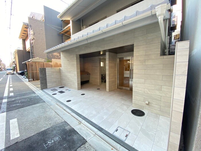 ＥＸＣＥＥＤ二条高倉の物件外観写真