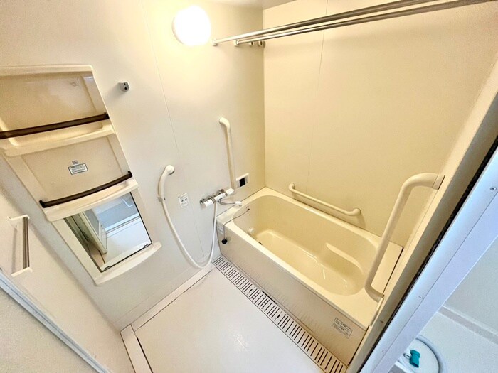 マリナージュ芦屋（２１５）の物件内観写真