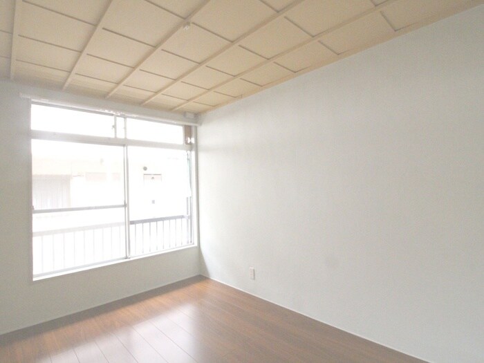 めぐみハイツ南棟の物件内観写真