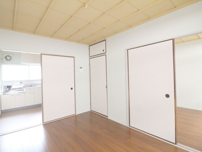 めぐみハイツ南棟の物件内観写真