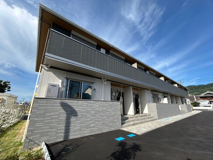 プティ・パレの物件外観写真