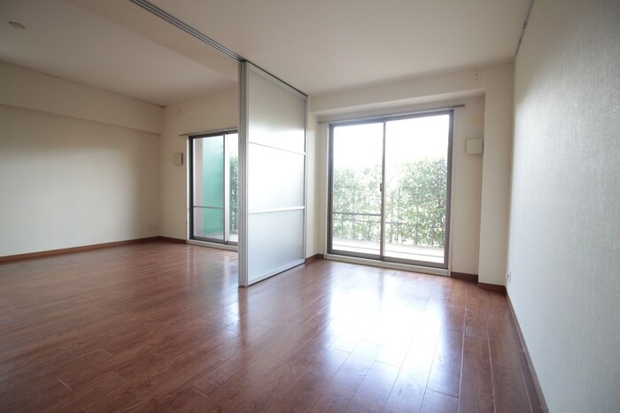 ラディエ南武庫之荘Ⅲの物件内観写真