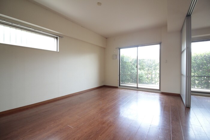 ラディエ南武庫之荘Ⅲの物件内観写真