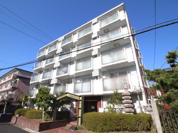 川端ハイツの物件外観写真