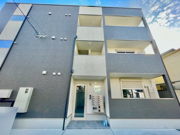 グレイスキューブの物件外観写真