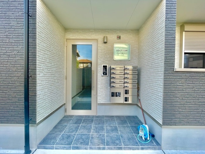 グレイスキューブの物件外観写真