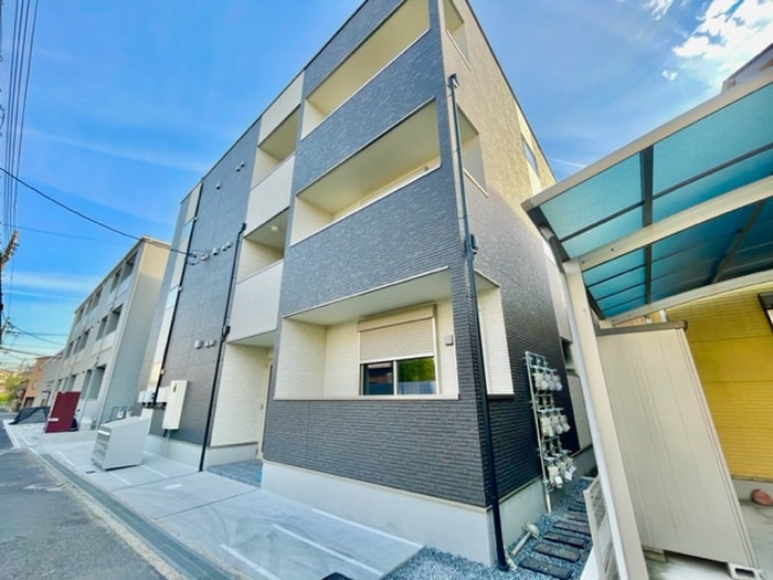 グレイスキューブの物件外観写真