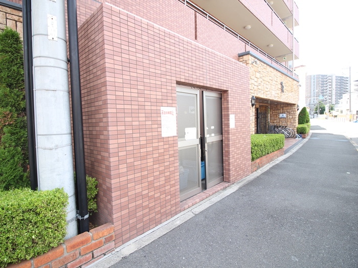 GROOVE西三国の物件外観写真