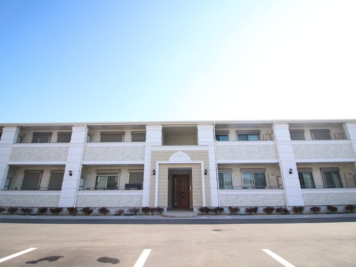 Ｇｒａｎ　ｗｅｓｔの物件外観写真