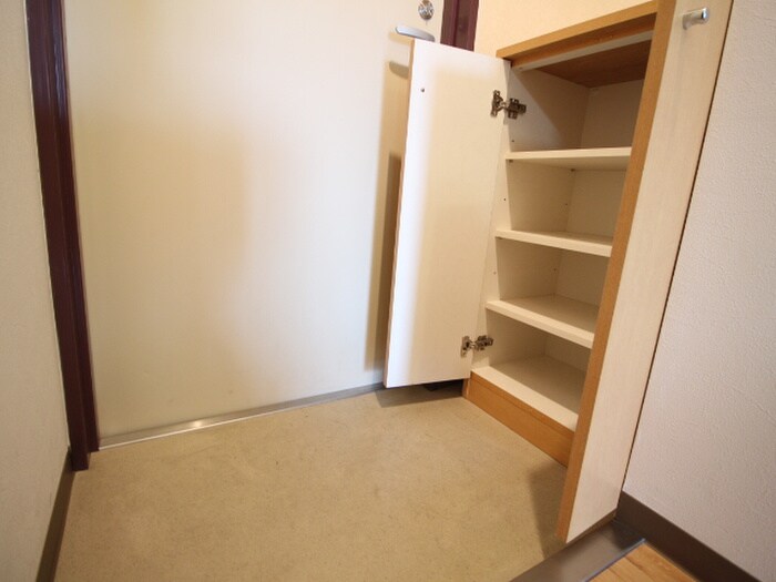 スト－クハウスの物件内観写真