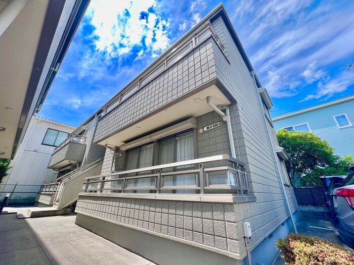 メゾン・ド・エムシステムの物件外観写真