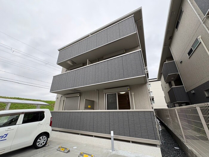 GRAMM桂北滝川C棟の物件外観写真