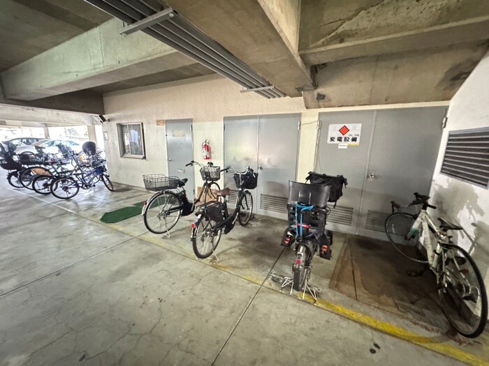 グリースシャトー桃山台の物件外観写真