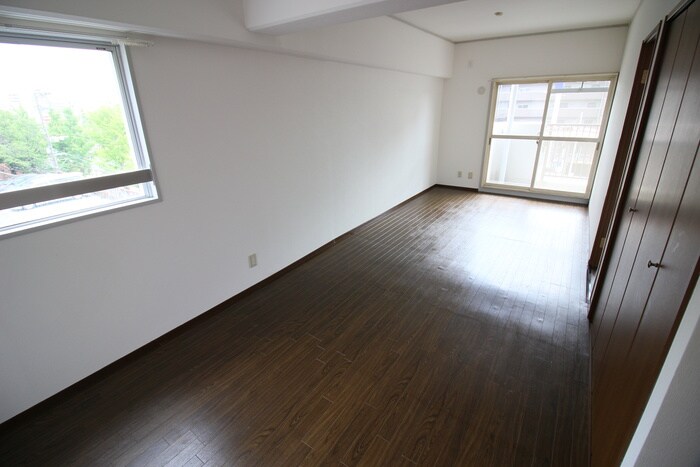 グリースシャトー桃山台の物件内観写真