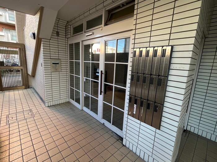 ラ・フォーレ八尾の物件外観写真