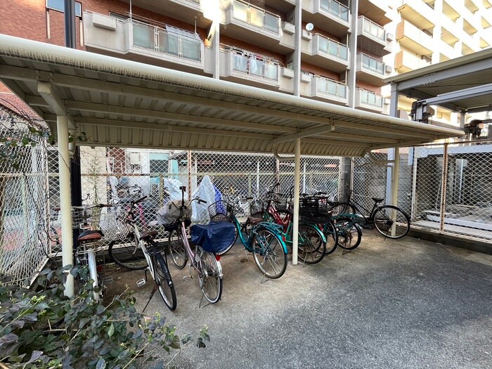 ラ・フォーレ八尾の物件外観写真