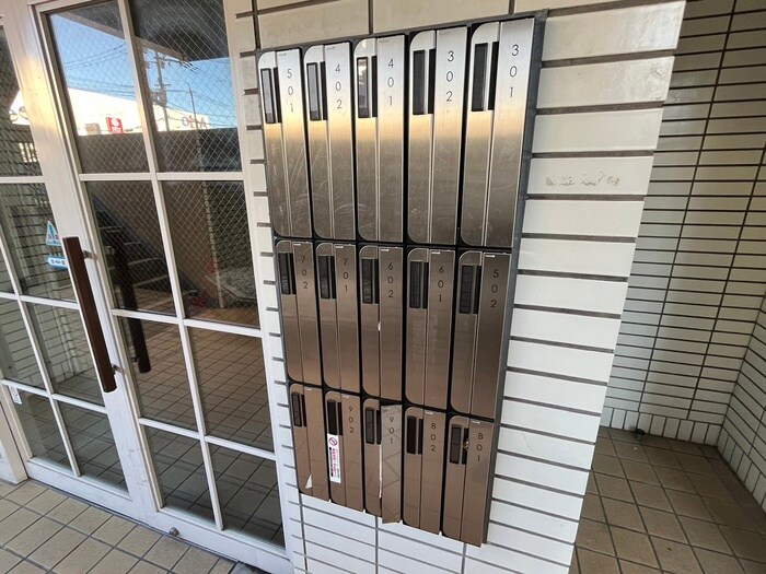 ラ・フォーレ八尾の物件外観写真