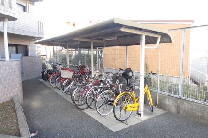 アークヒルズ和弘の物件外観写真