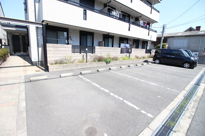 ルミナスコ－トの物件外観写真