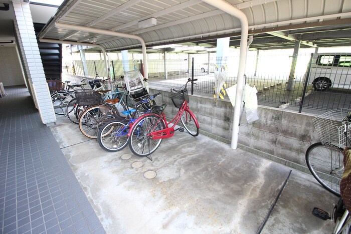 ルミナスコ－トの物件外観写真