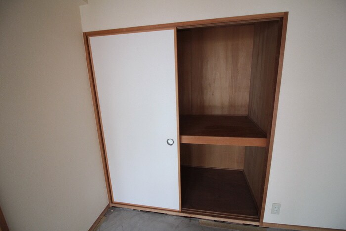 エムグランツ弐番館の物件内観写真