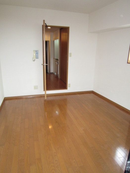 ﾌﾟﾚｻﾝｽ梅田西の物件内観写真