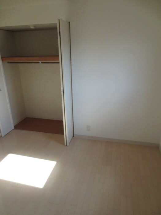 ウィスタリア三国の物件内観写真