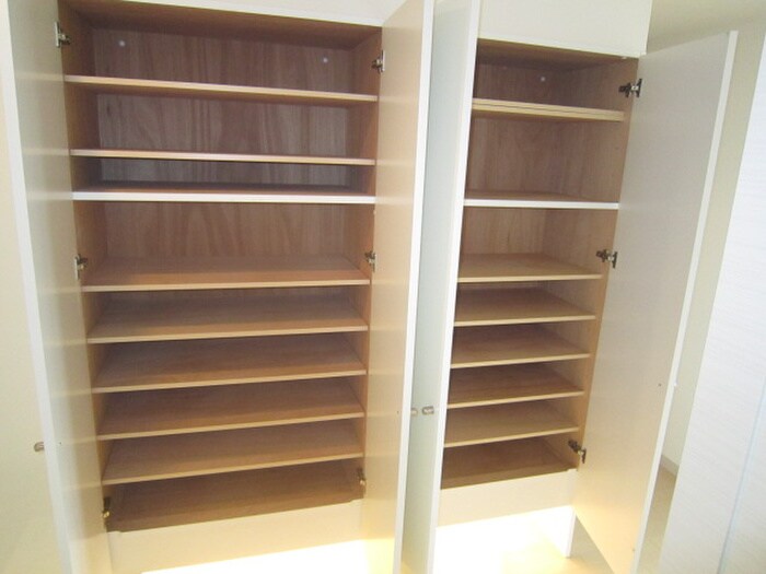 ウィスタリア三国の物件内観写真