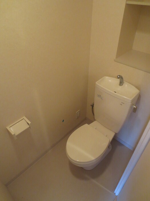 ウィスタリア三国の物件内観写真