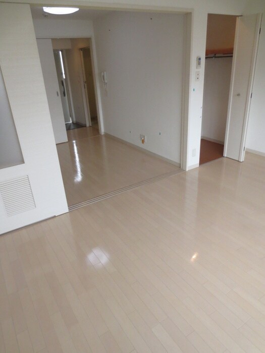 ウィスタリア三国の物件内観写真